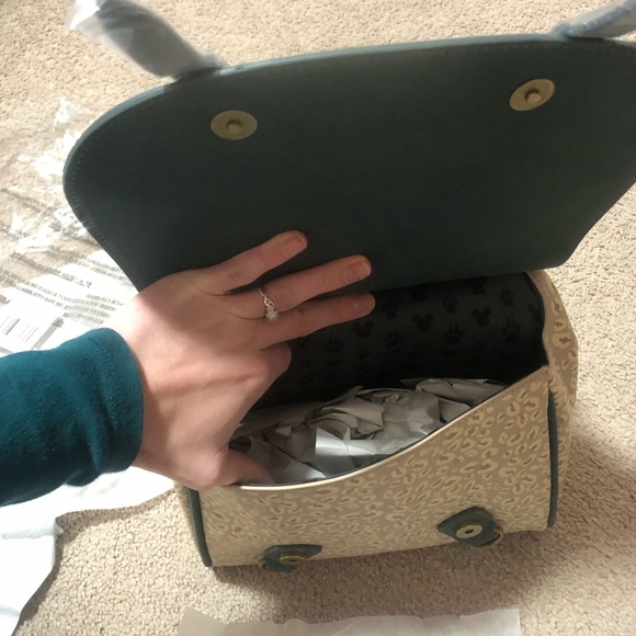 Loungefly Disney Mickey crossbody - Picture 4 of 8